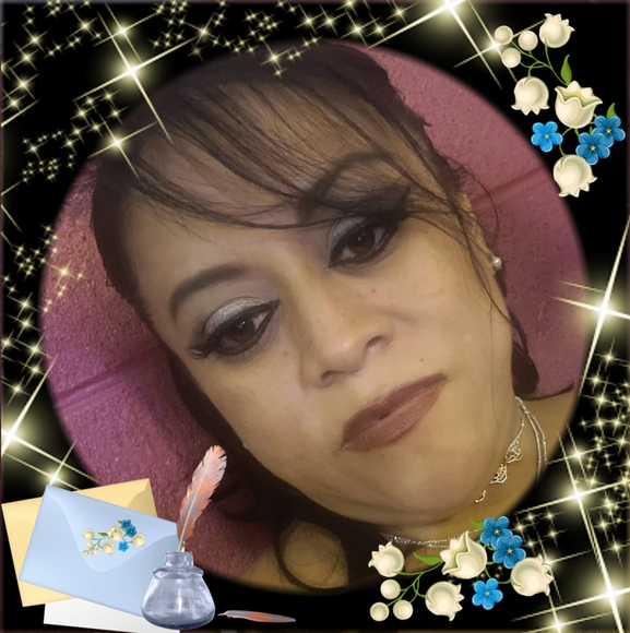 Poshmark profile picture for @hermy25